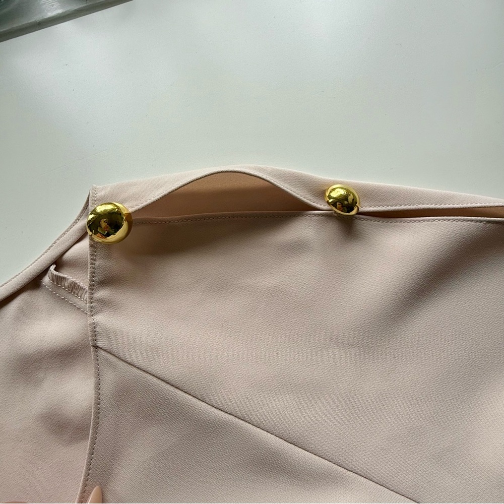 Amanda Uprichard beige cold-shoulder top - Picture 5 of 10